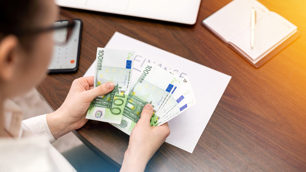 Combien peut-on emprunter avec un salaire de 2500 euros net après impôts en 2026